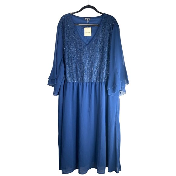 Bloomchic Plus Size 3X Blue Lace & Chiffon Maxi Dress With Flutter Sleeves - Picture 6 of 12